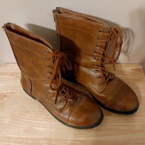 Womans Brown Lace Up Boots With Zipper